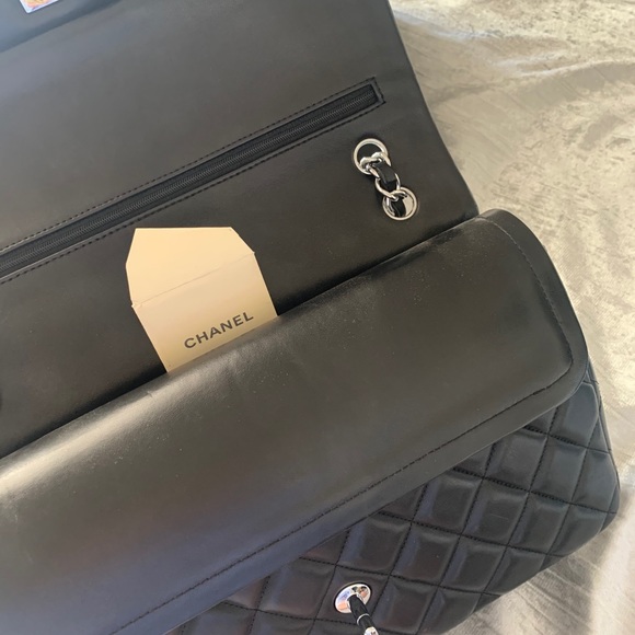 (Showroom) CHANEL CLASSIC FLAP - Picture 4 of 4